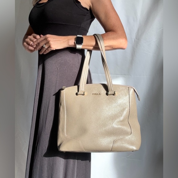 FURLA Luxury Pebbled Leather | Shoulder Bag - Picture 10 of 10